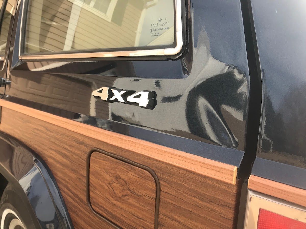 Woodgrain panel restoration